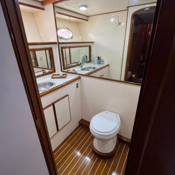 1999-mikelson-long-range-luxury-sportfisher-power-9869523-20250711121137355-1.jpg