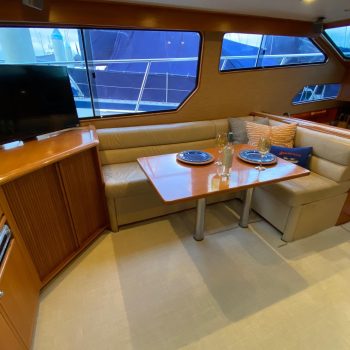 2001-mikelson-luxury-sportfisher-power-9922216-20250825120451719-2.jpg