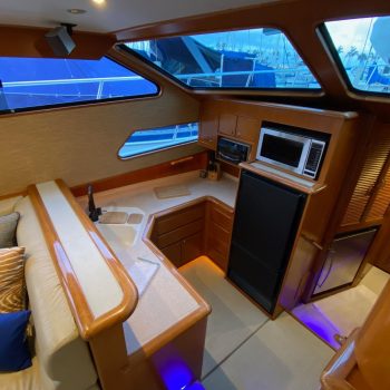 2001-mikelson-luxury-sportfisher-power-9922216-20250825120451997-3.jpg