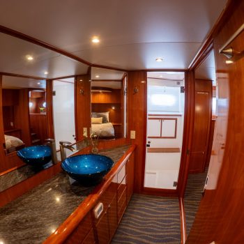 2019-mikelson-nomad-long-range-cruising-sportfish-power-9874719-20250716131707584-1.jpg